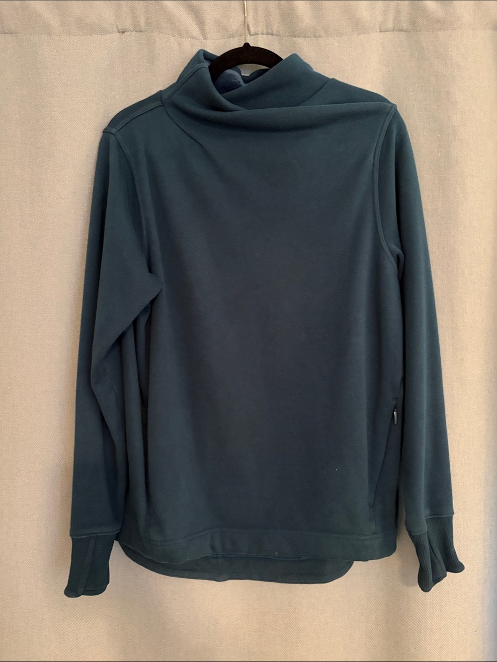 Athleta Cozy Karma Twist pullover